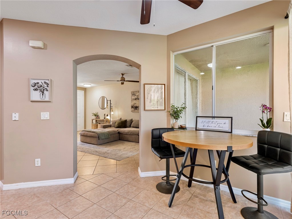 9666 Roundstone CIR