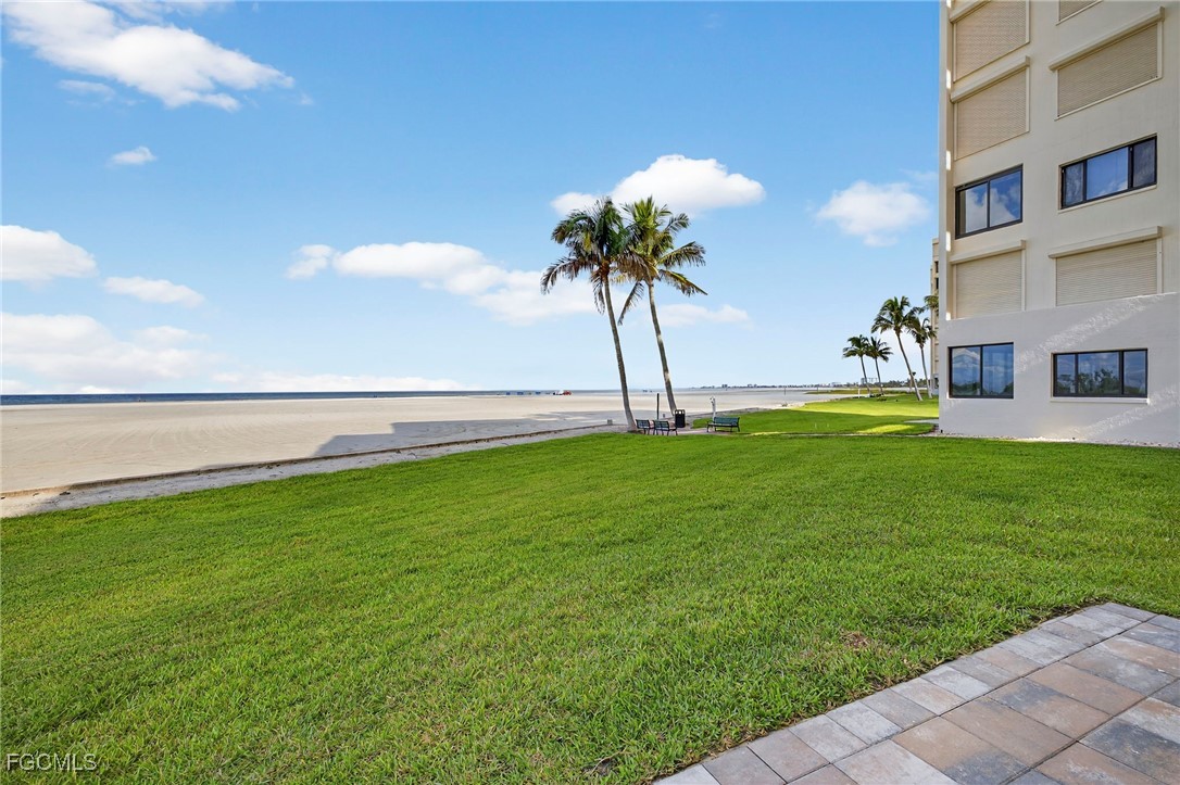 6672 Estero BLVD A106