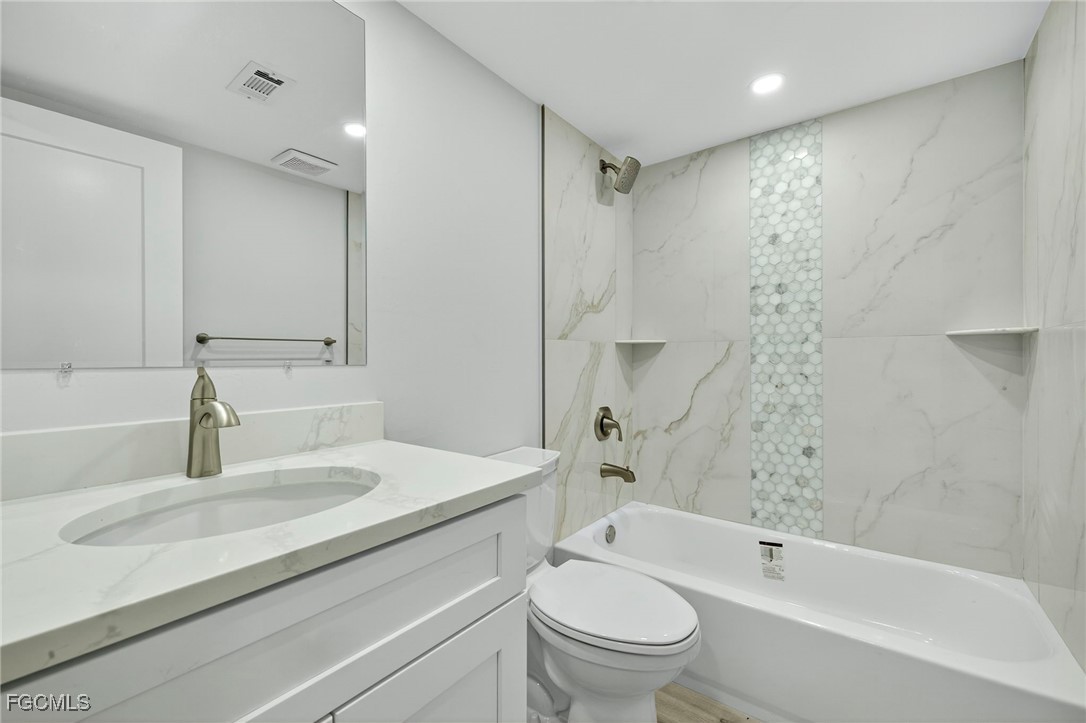 6672 Estero BLVD A106