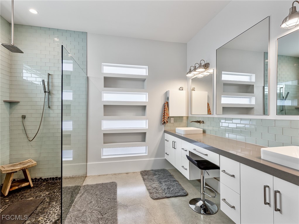 491 Keenan CT