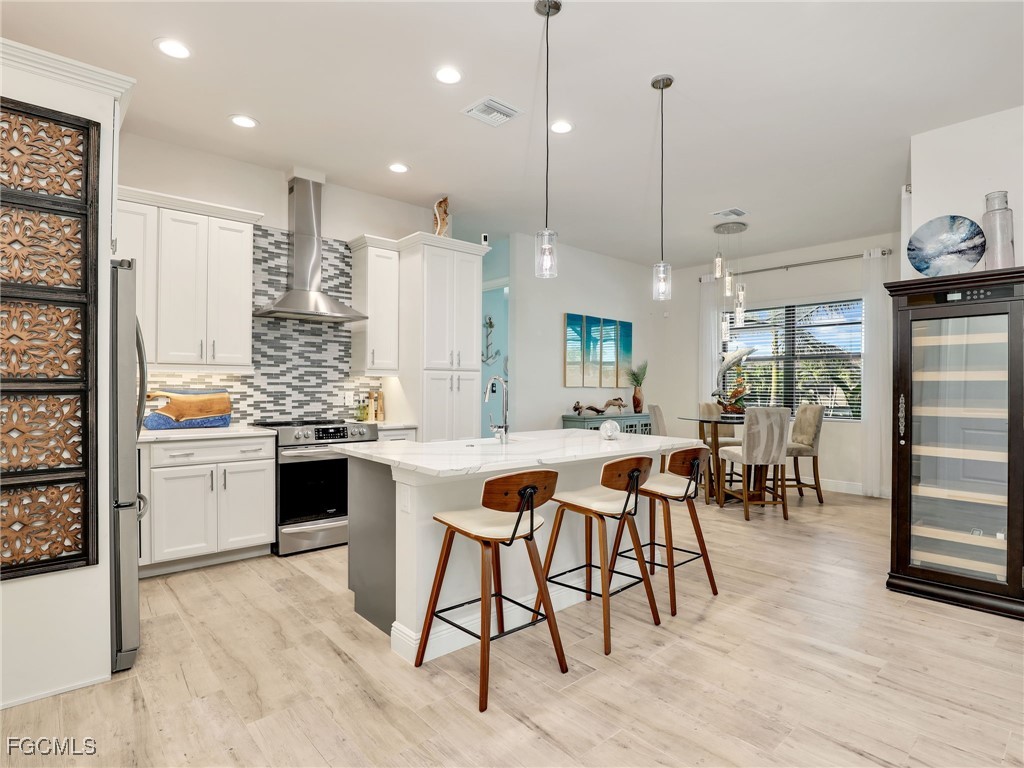 225 SW 42nd TER