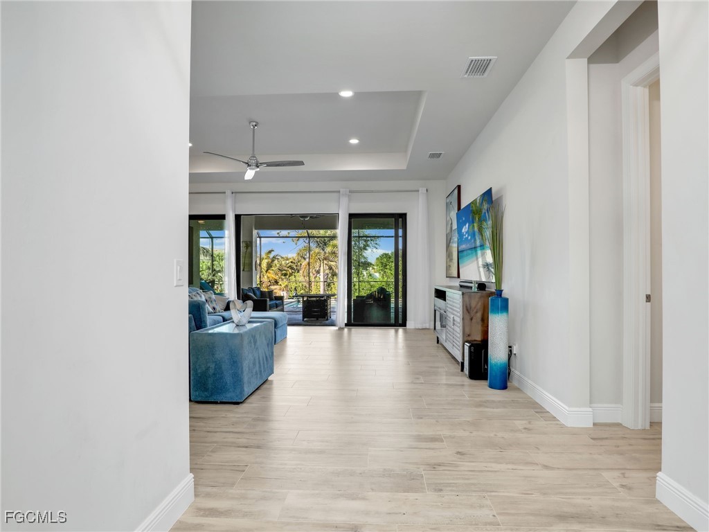 225 SW 42nd TER