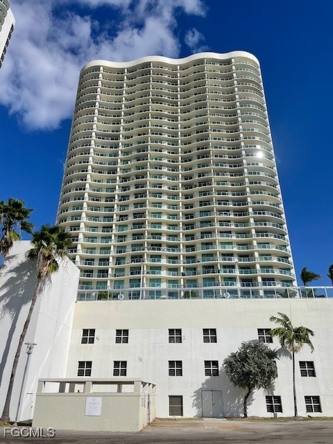 3000 Oasis Grand BLVD 1206