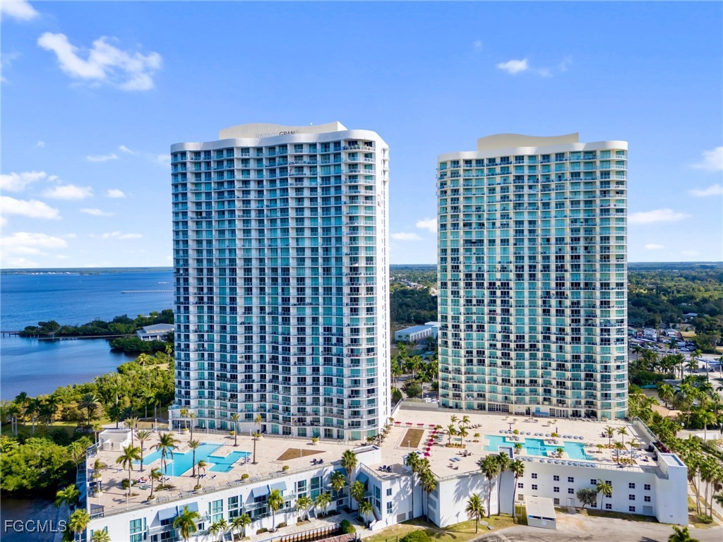 3000 Oasis Grand BLVD 1206