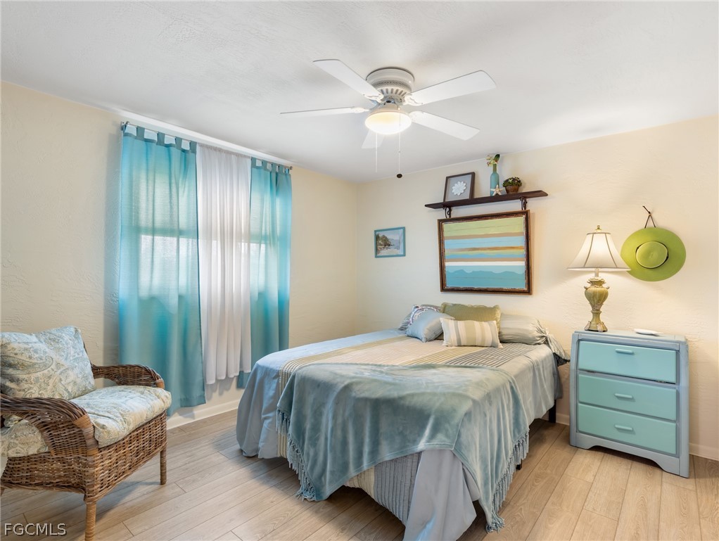5560 Trellis LN