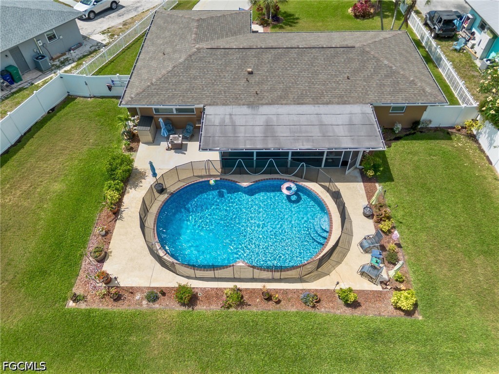 1685 N Hermitage RD