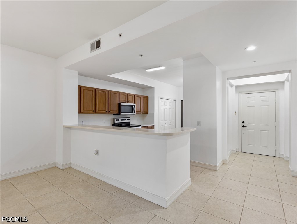 20930 ISLAND SOUND CIR 204