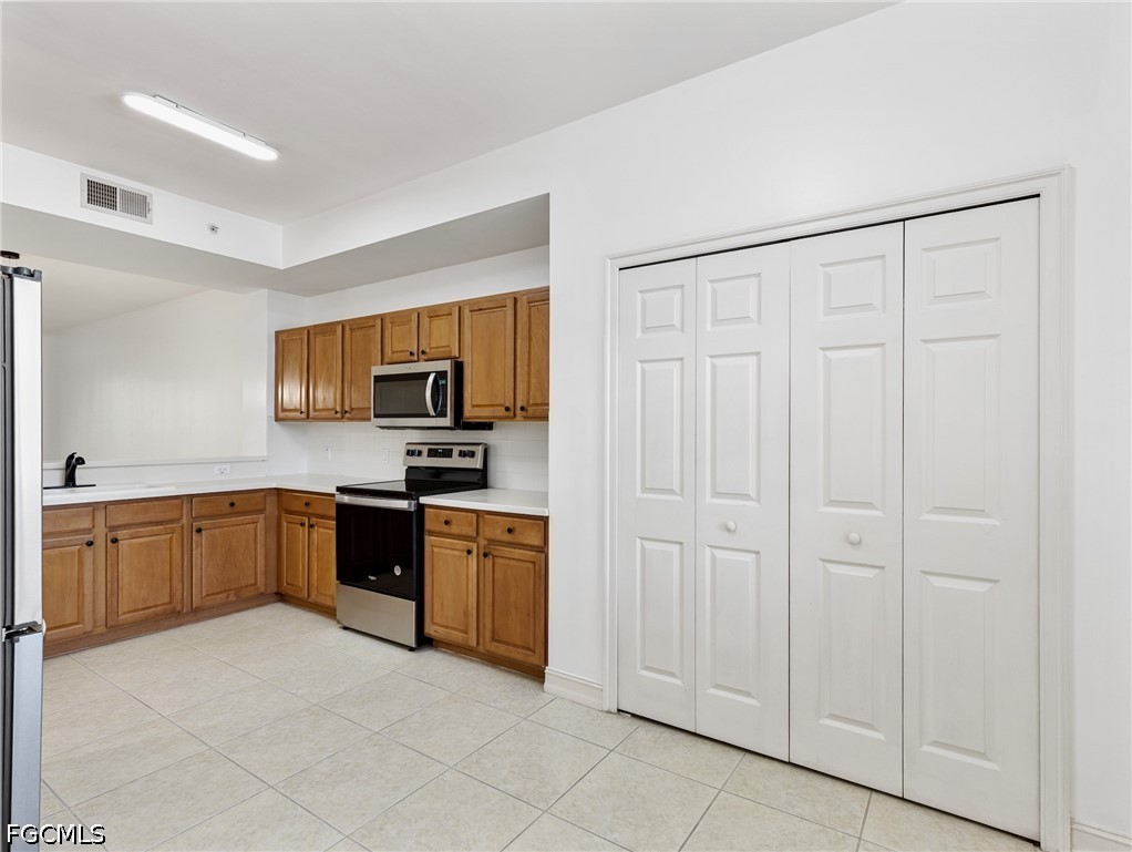 20930 ISLAND SOUND CIR 204