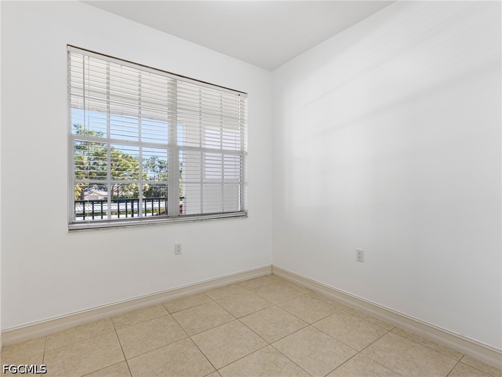 20930 ISLAND SOUND CIR 204