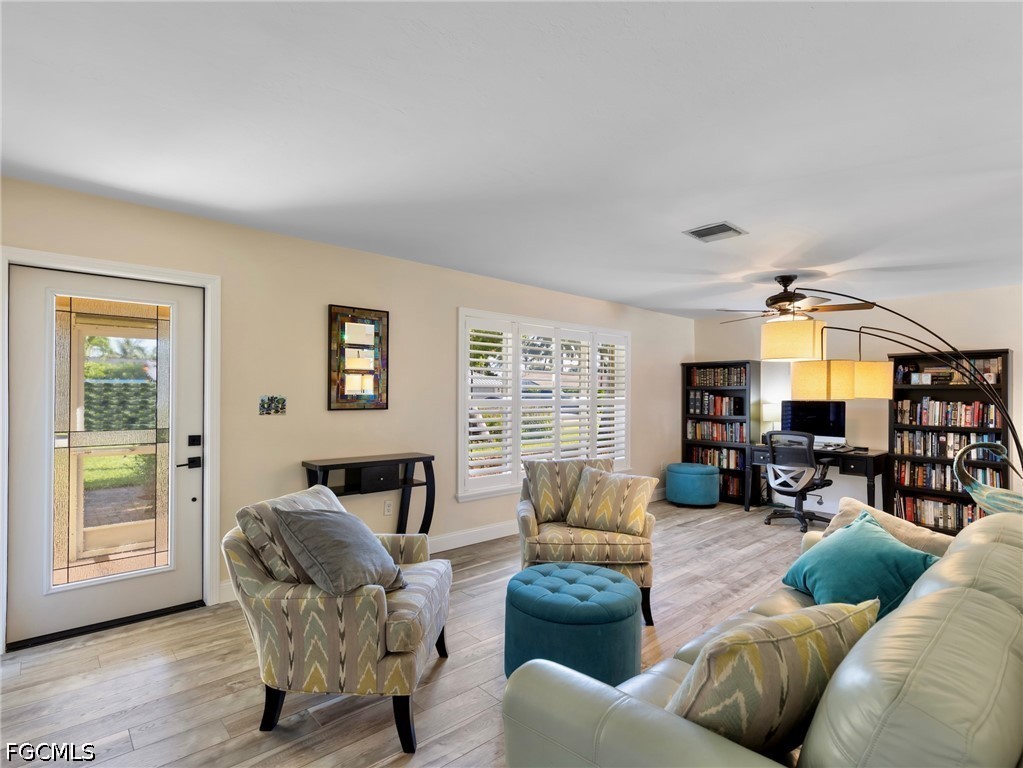 376 Prather DR