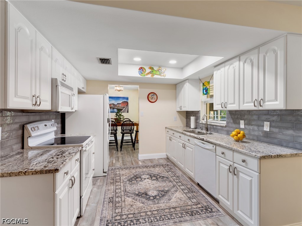 376 Prather DR