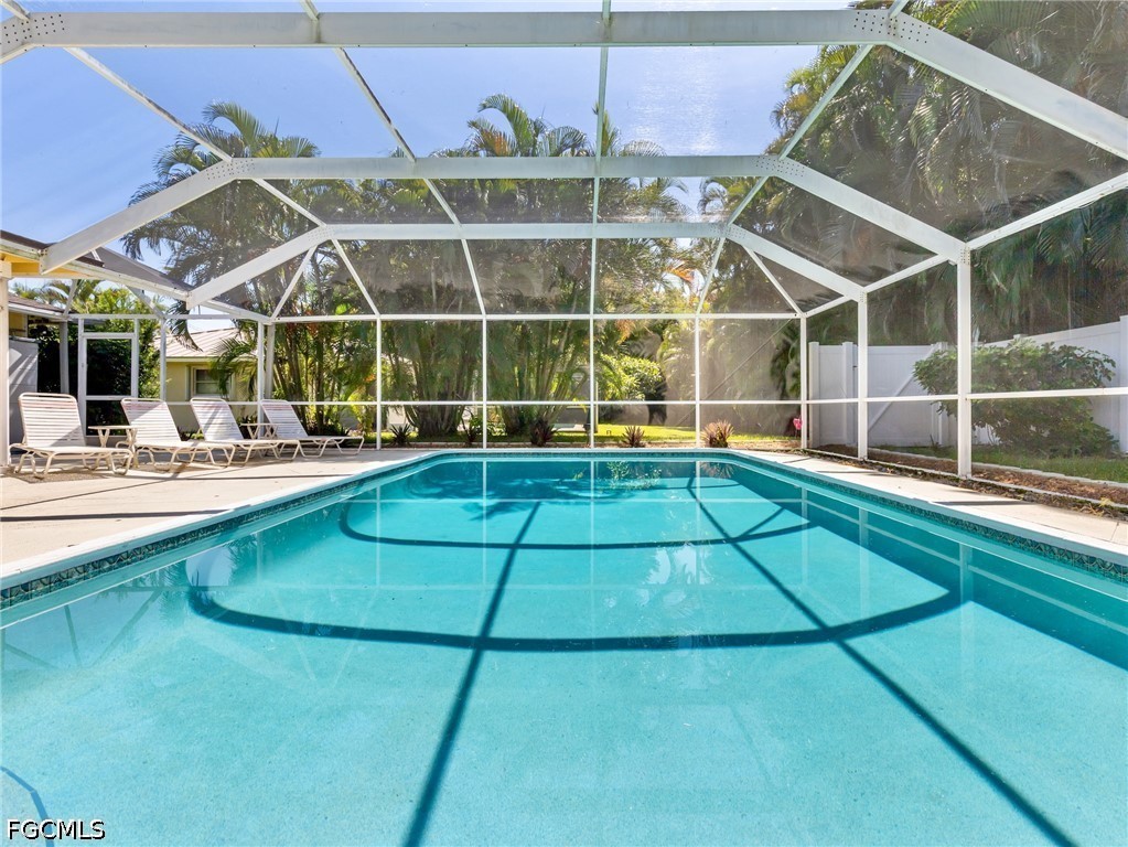 376 Prather DR