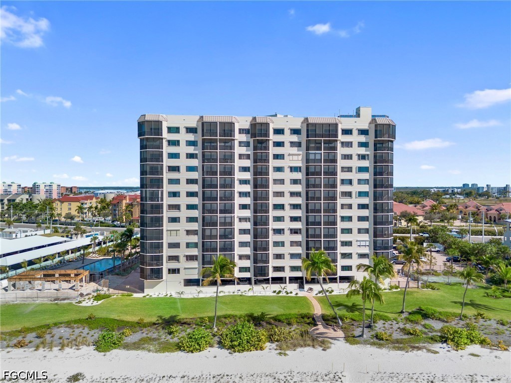 7500 Estero BLVD 203