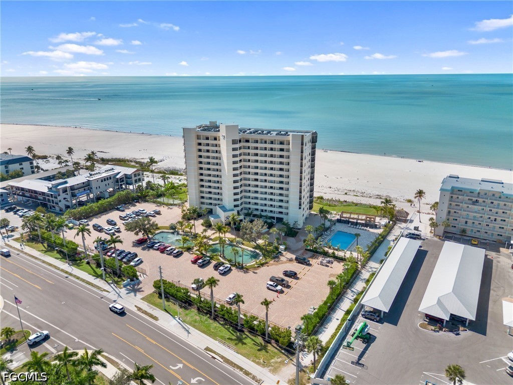 7500 Estero BLVD 203