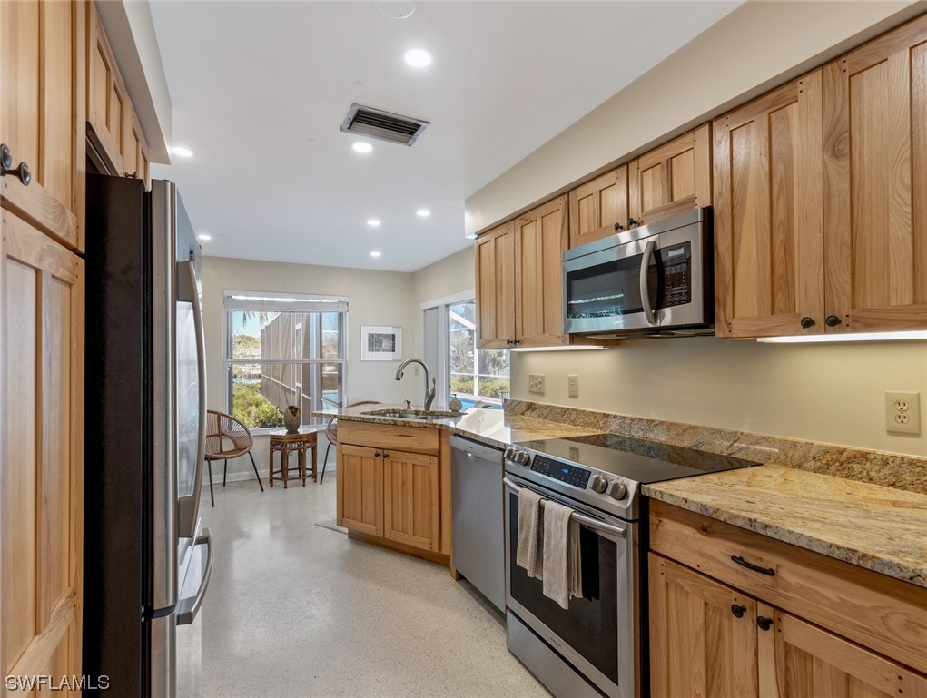 421 Prather DR