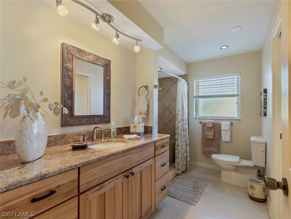 421 Prather DR