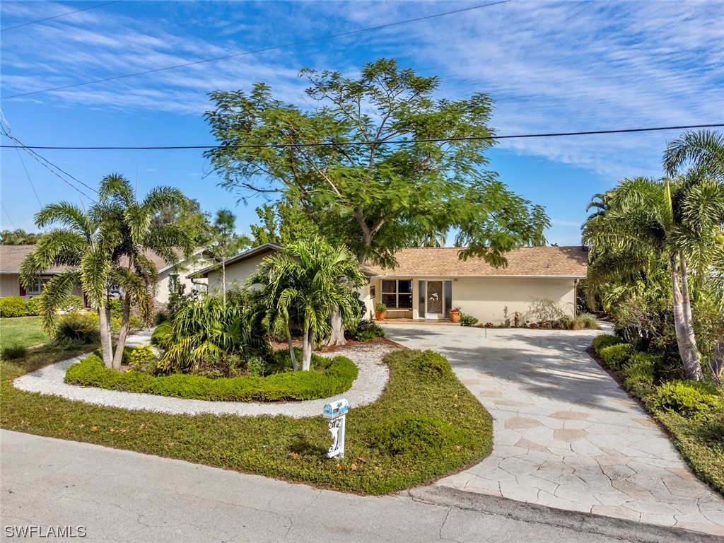 421 Prather DR
