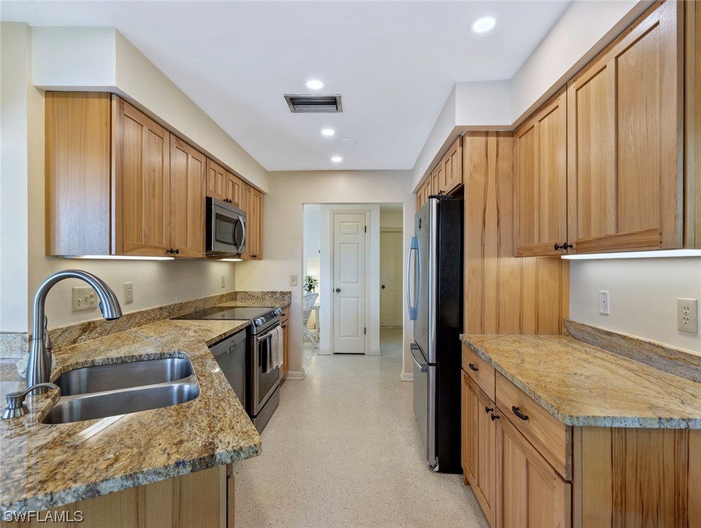 421 Prather DR