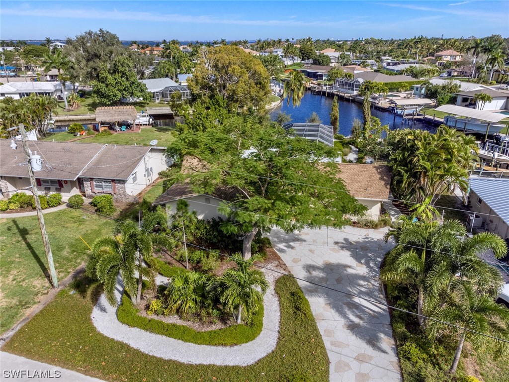 421 Prather DR