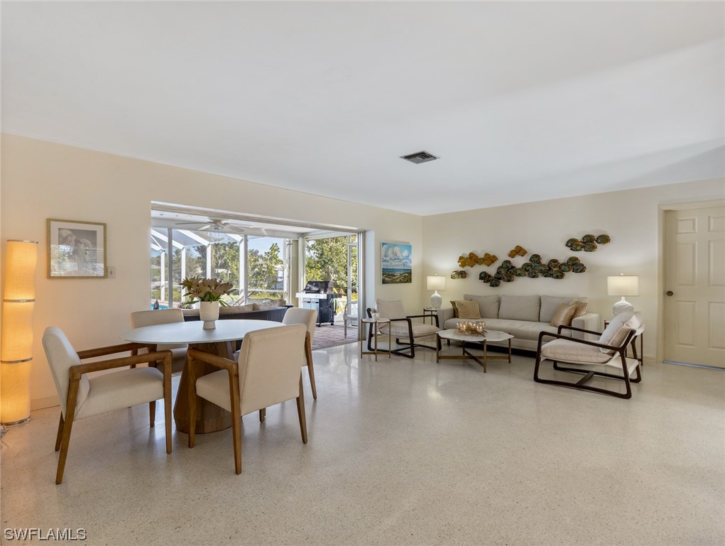421 Prather DR