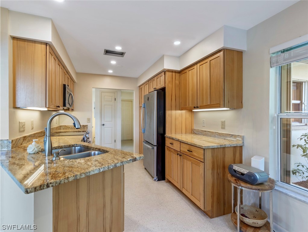 421 Prather DR
