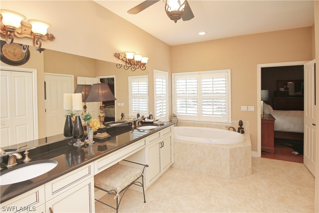 15790 Caloosa Creek CIR