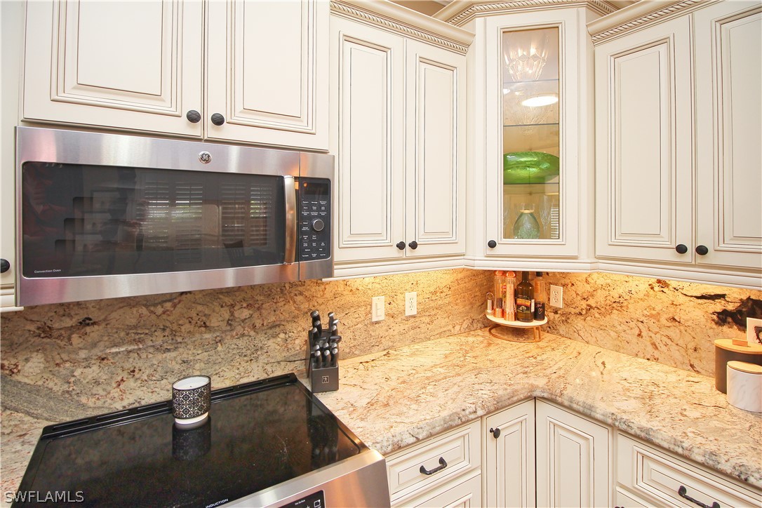 15790 Caloosa Creek CIR