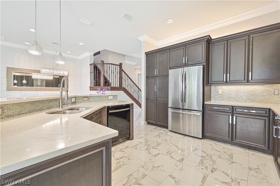 11553 Stonecreek CIR