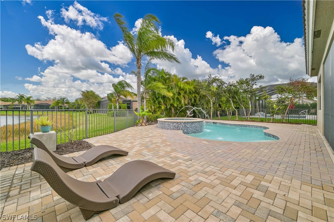 11553 Stonecreek CIR