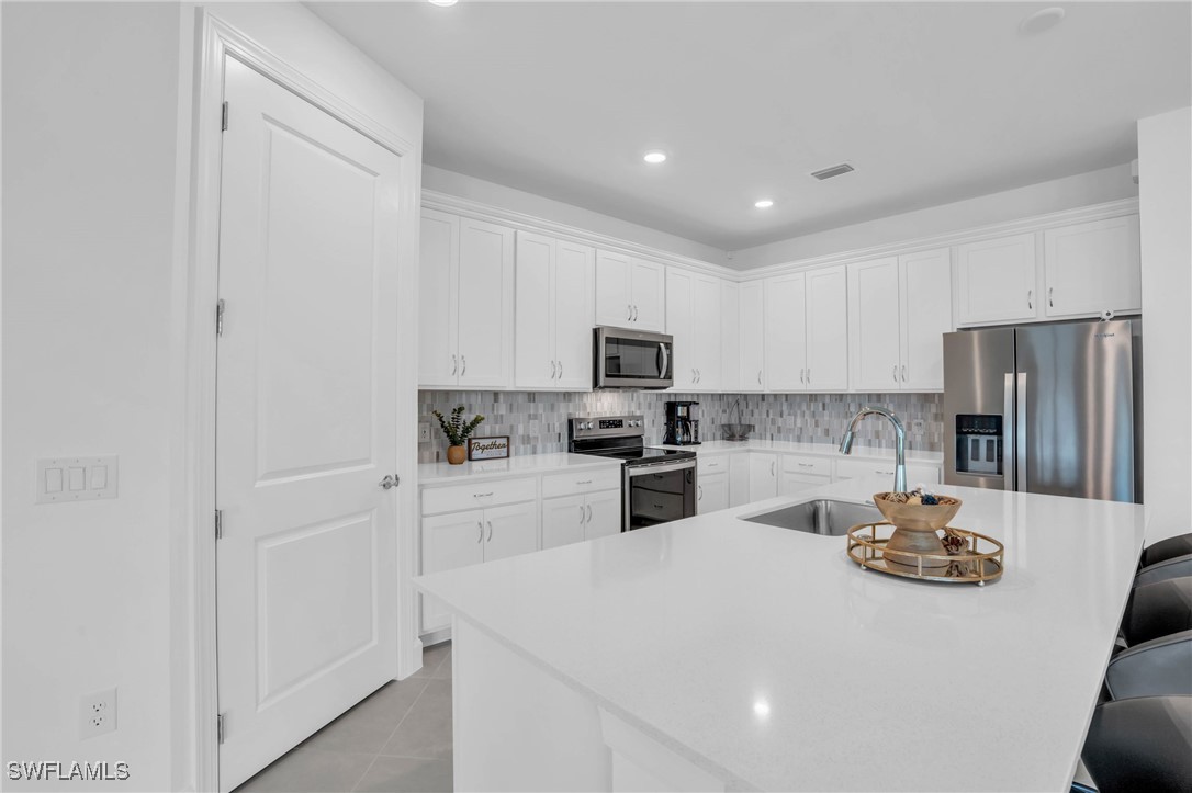 3704 Passion Vine DR