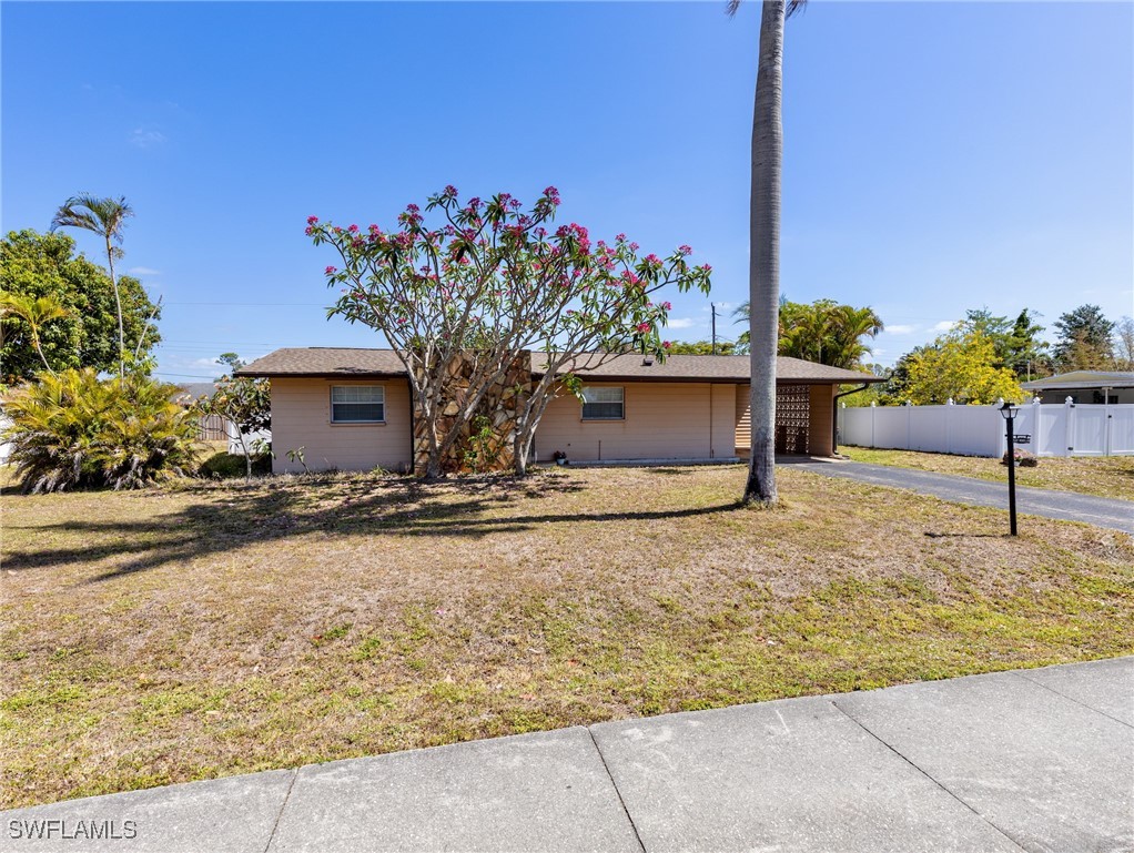 2107 Woodland BLVD