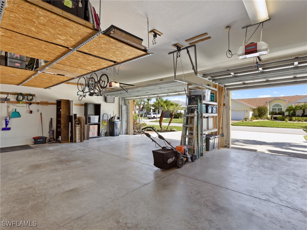 15459 Briarcrest CIR
