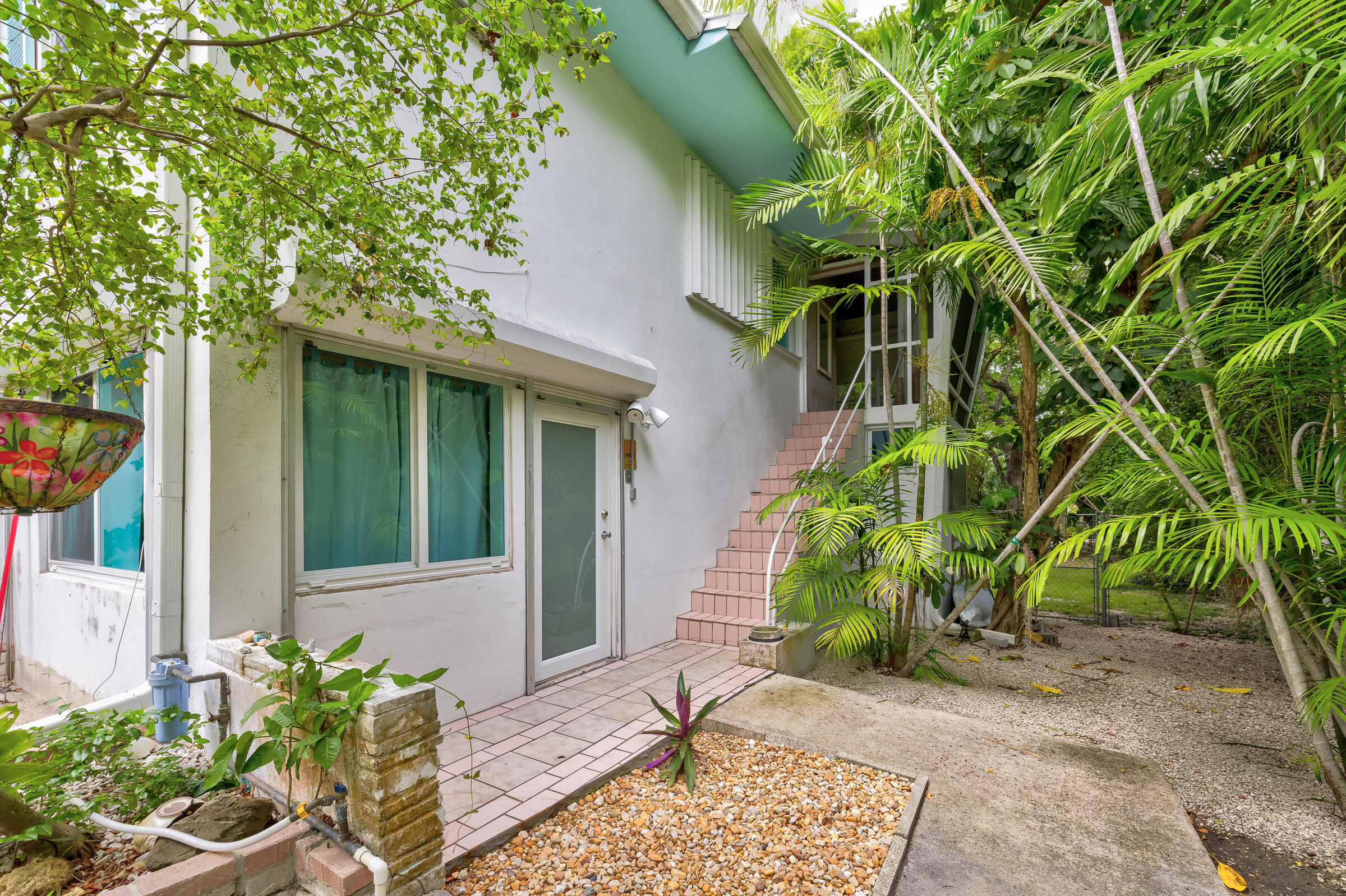 132 E Shore Drive