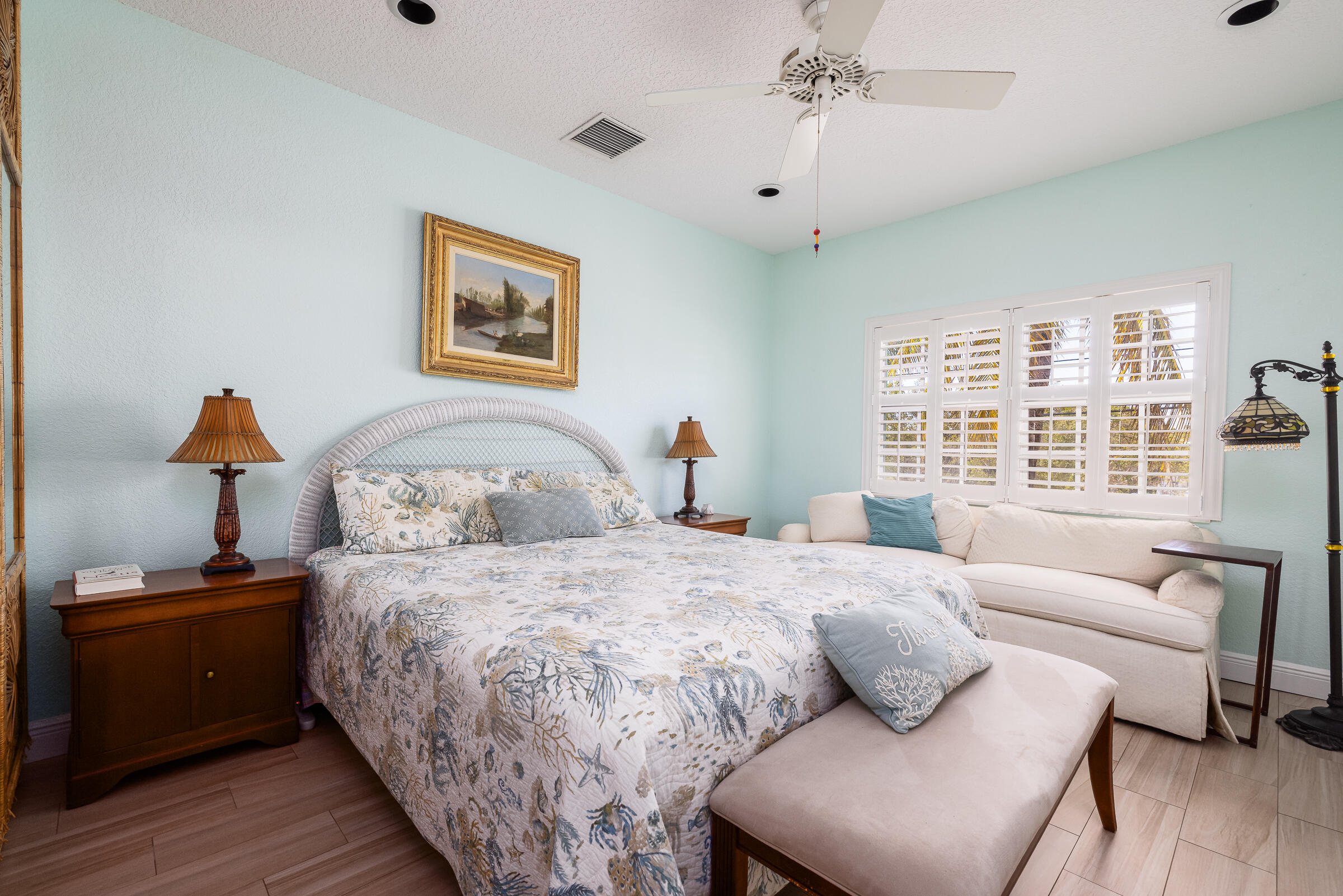 112 Leoni Drive