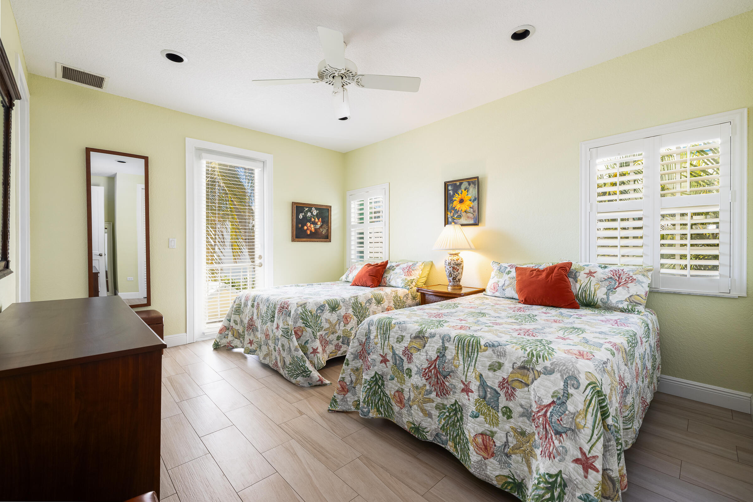 112 Leoni Drive