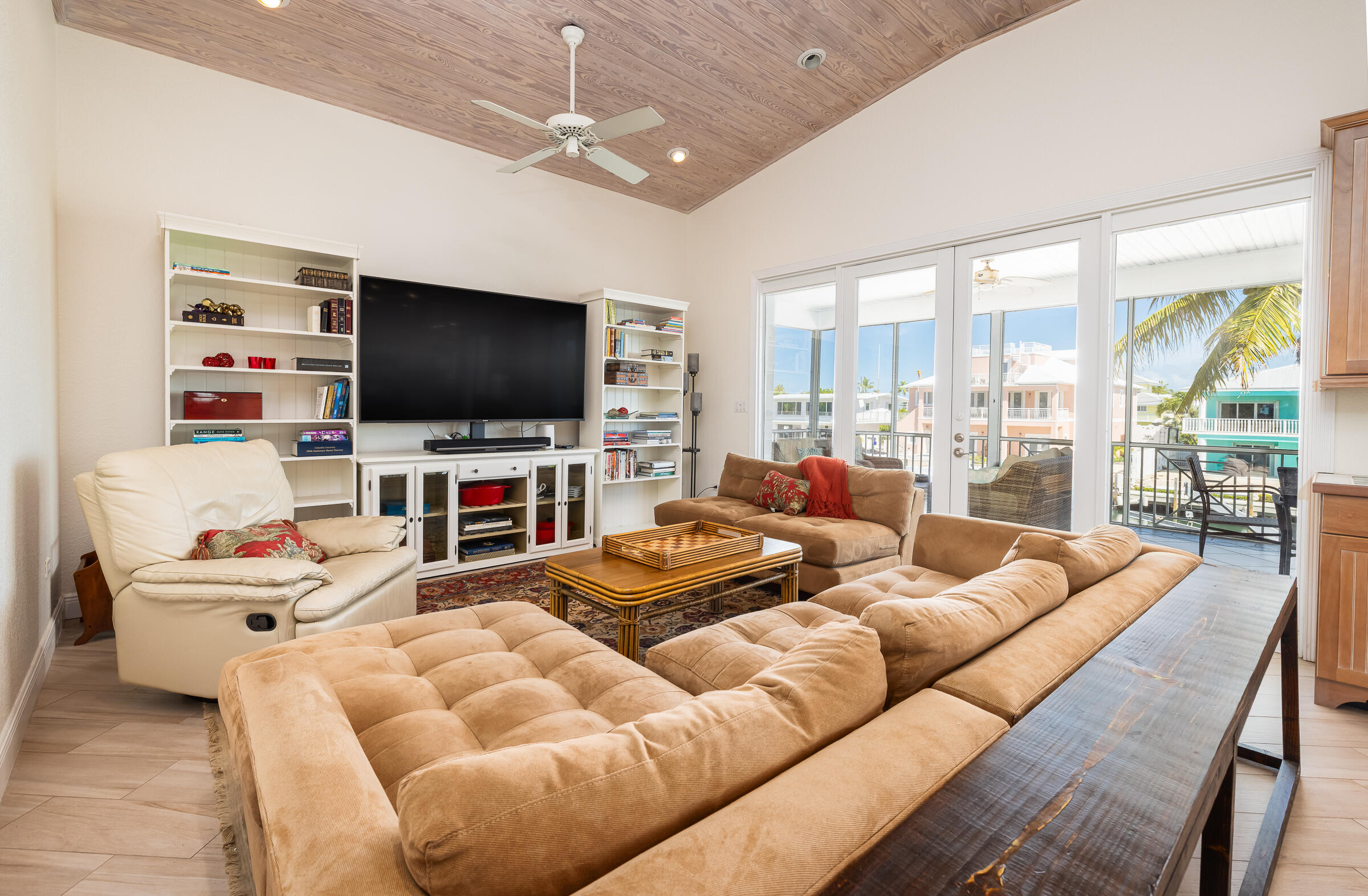 112 Leoni Drive