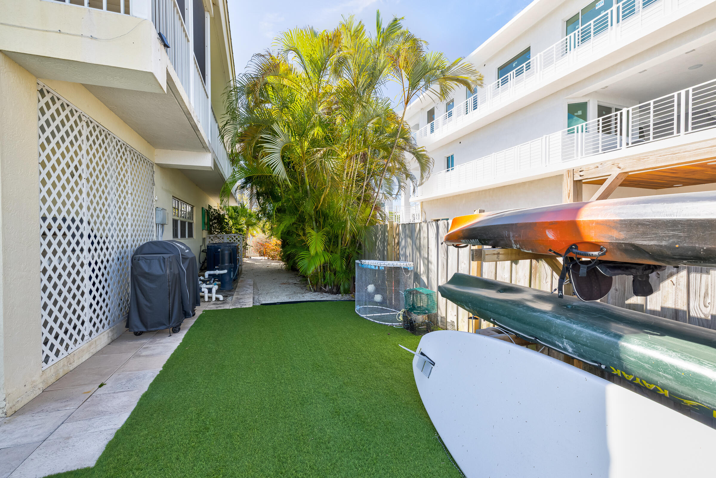112 Leoni Drive