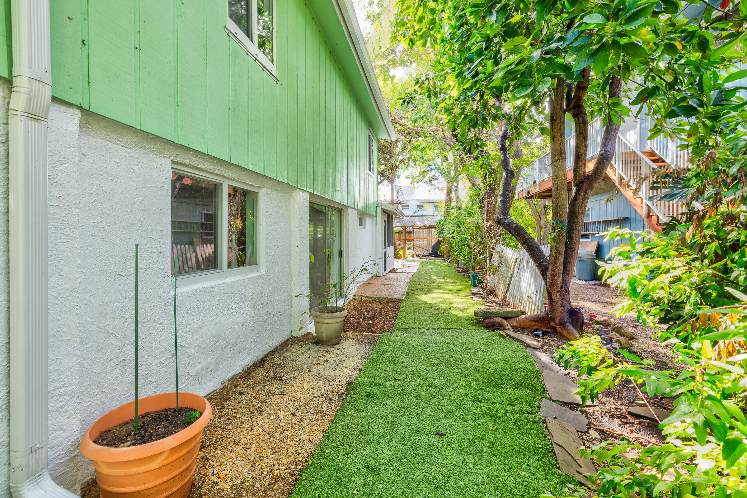 184 Pearl Avenue