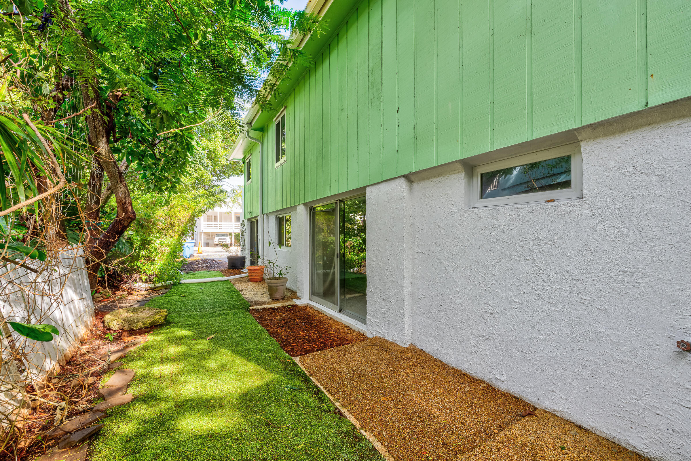 184 Pearl Avenue