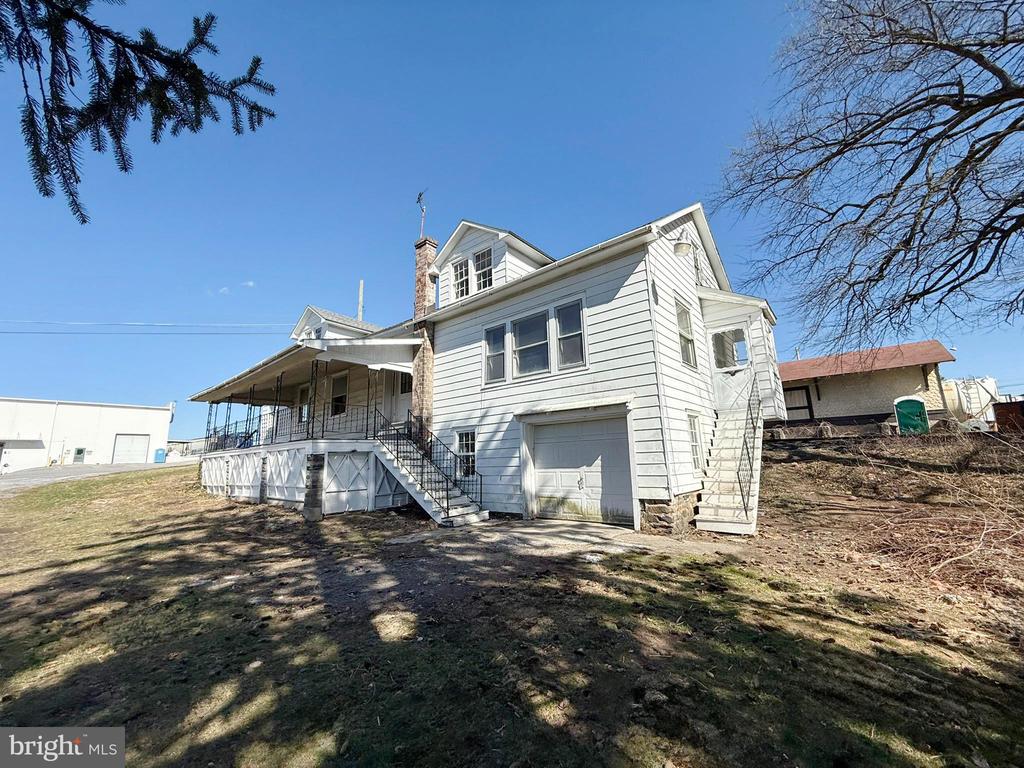 21 Upper Bermudian Rd