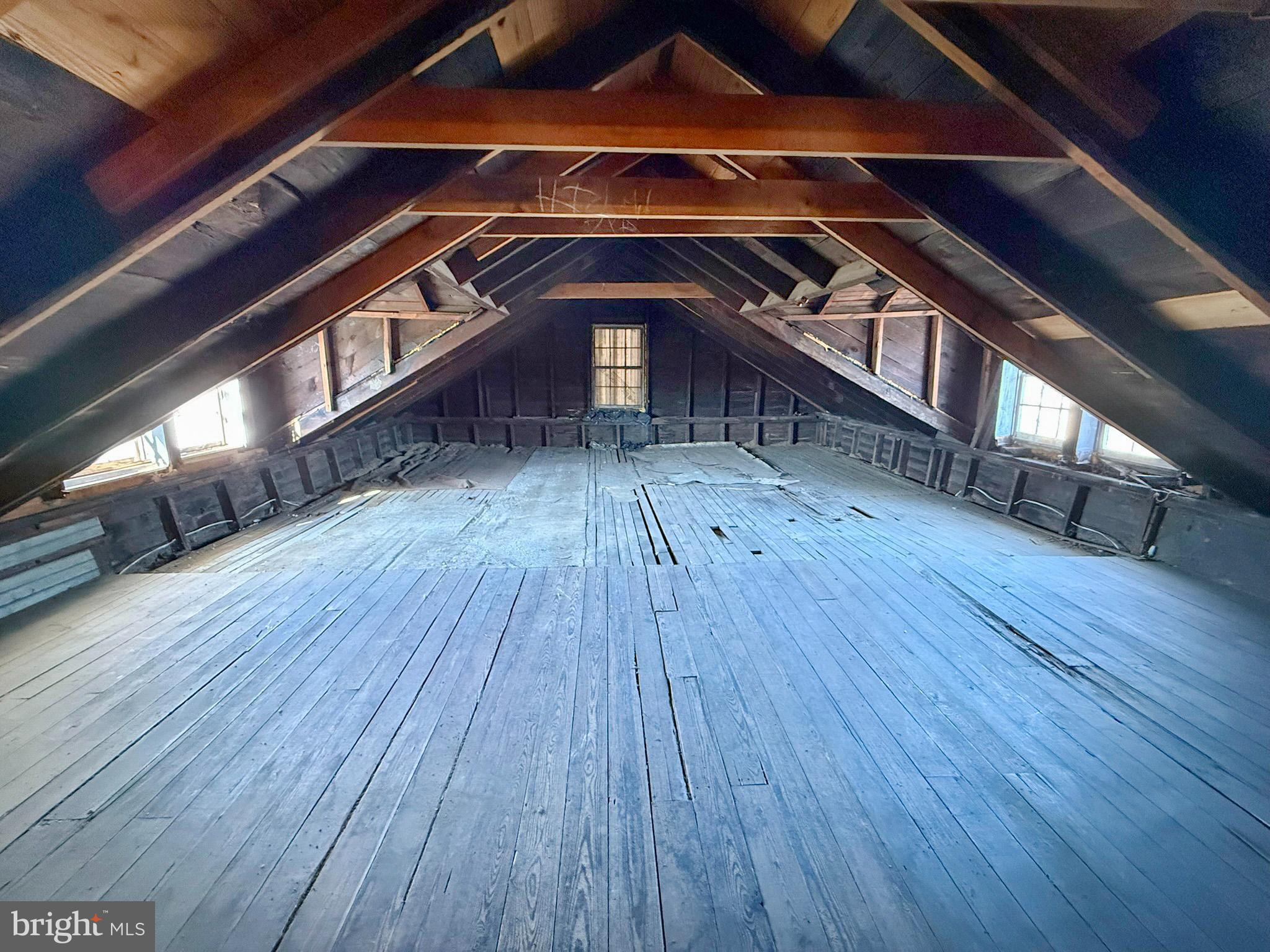 21 Upper Bermudian Rd