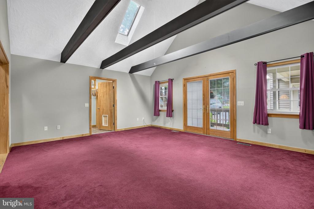 15 HOWARD DRIVE