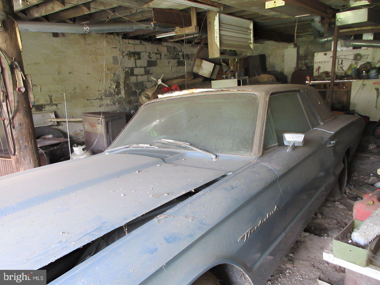 1064 Valley Forge Rd