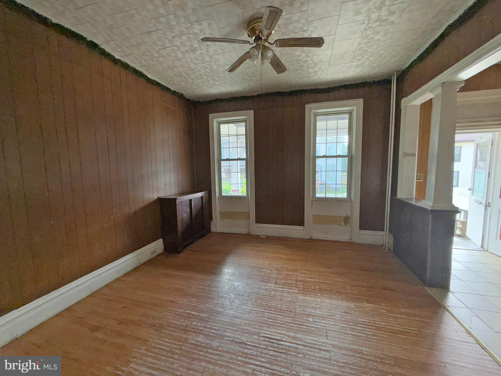 1109 Lincoln Ave