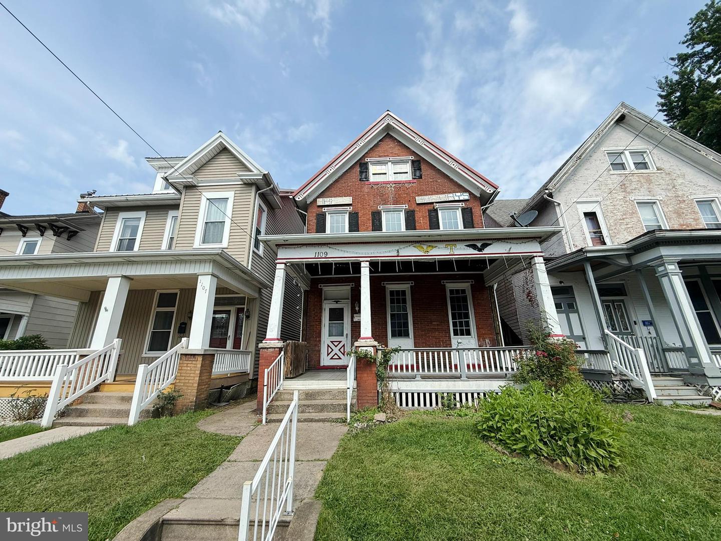 1109 Lincoln Ave