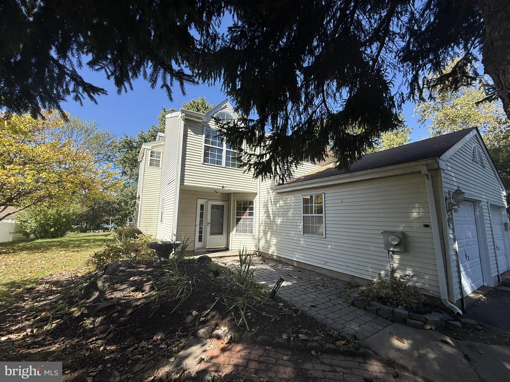 44 KERN DRIVE