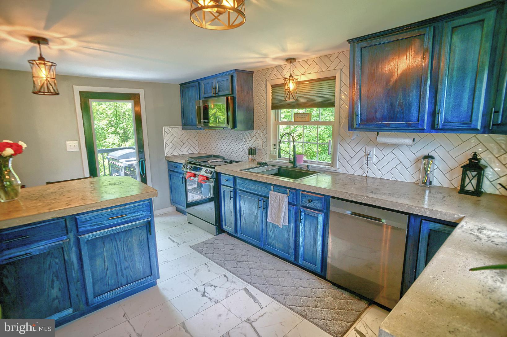 311 Sample Bridge Rd