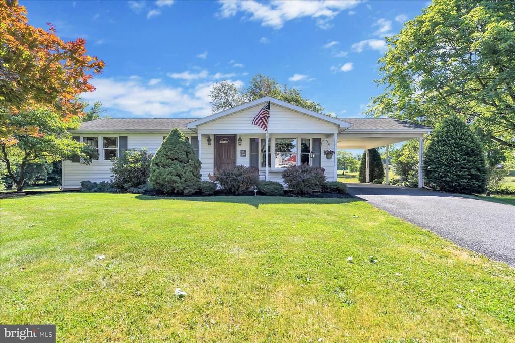887 Mount Rock Rd