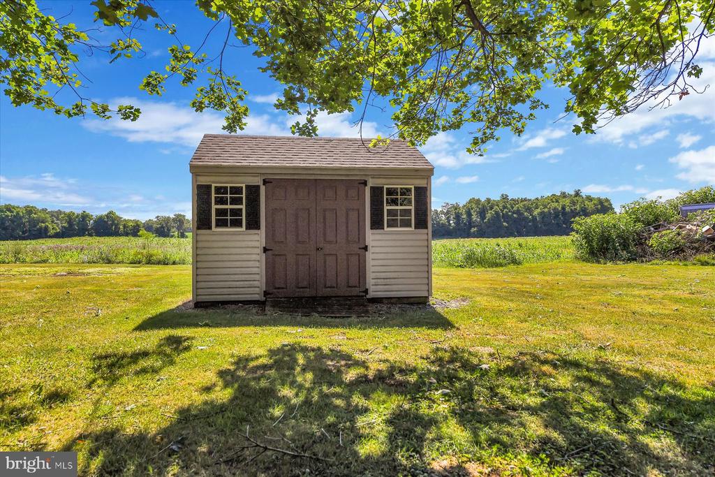 887 Mount Rock Rd