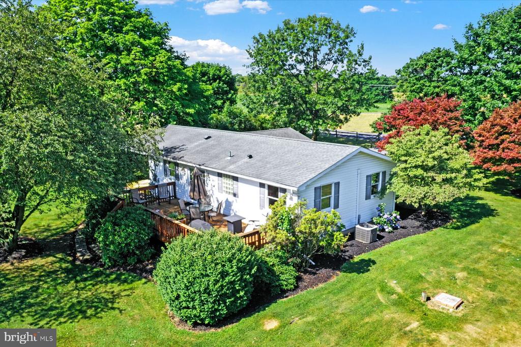 887 Mount Rock Rd